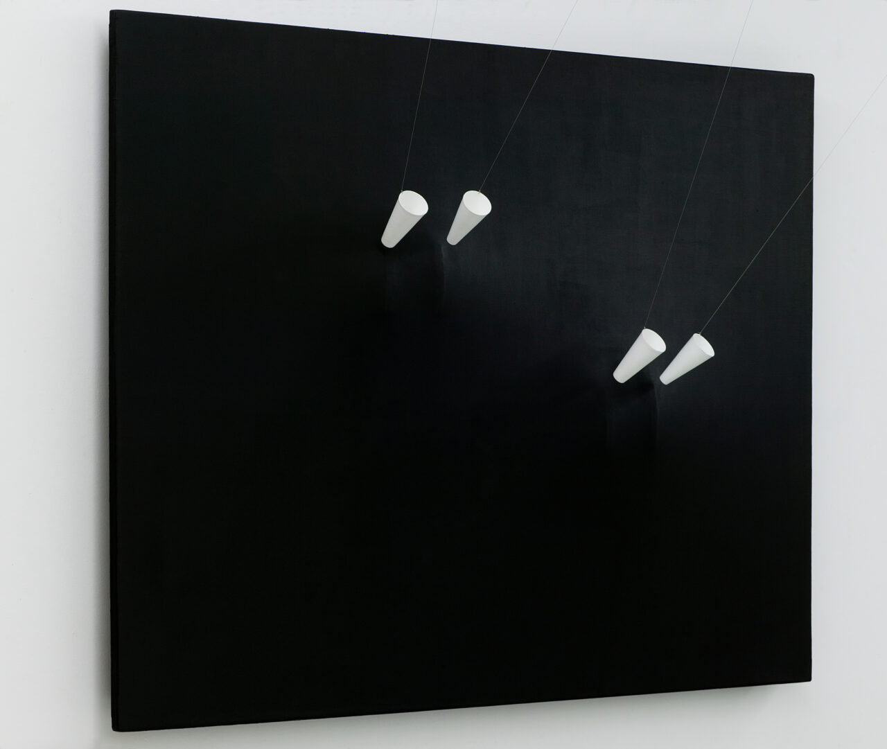 Takis, Mur magnétique, 1972©F.Lanternier